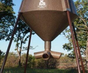 600lb Boss Buck Protein Feeder